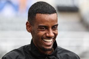 app下载-记者：伊萨克体检第二部分进行中，利物浦依旧有信心签下格伊